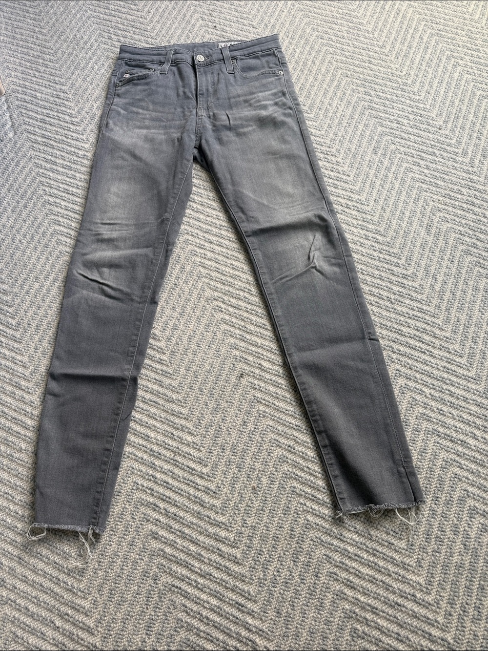 AG Adriano Goldschmied Farrah Skinny Crop Jeans in Light Gray